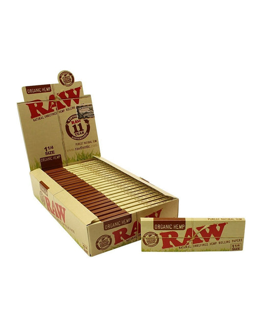 Raw - 1 ¼  Organic Rolling Papers -24CT Display